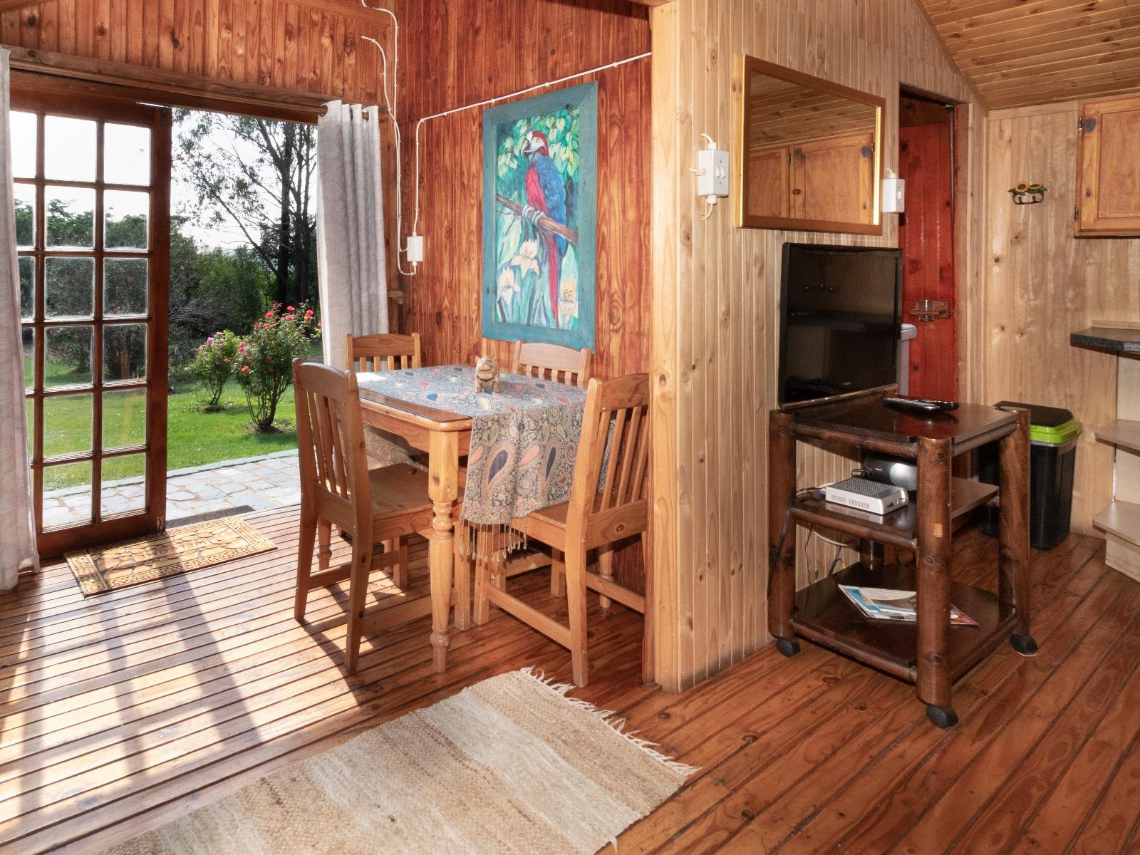 Roomtype 22: Breakfast area Nullarbor Cottages