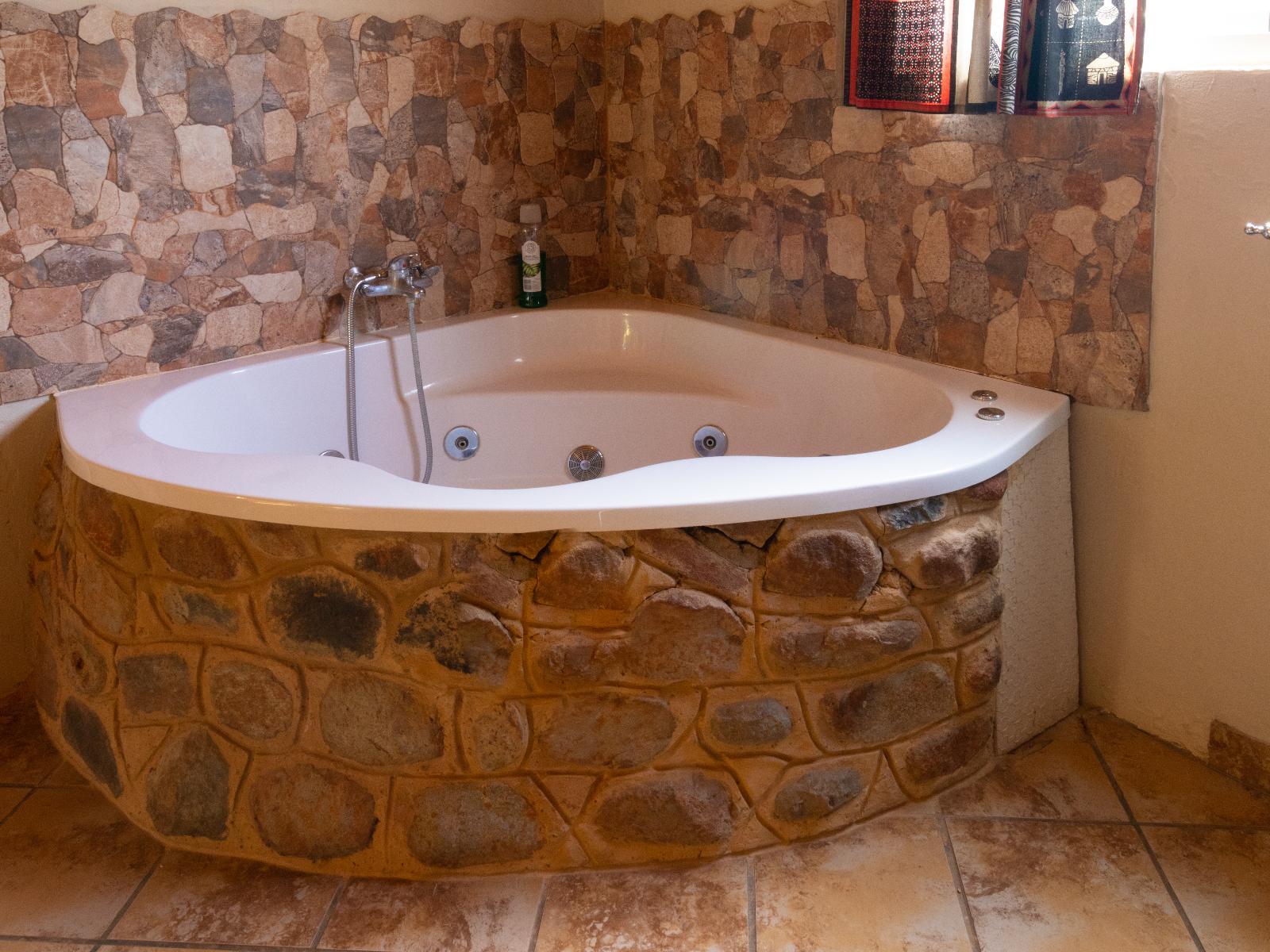 Roomtype 28: Bathroom Nullarbor Cottages