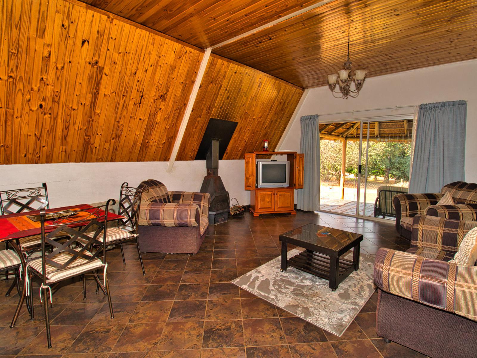 Roomtype 37: Living Room Nullarbor Cottages
