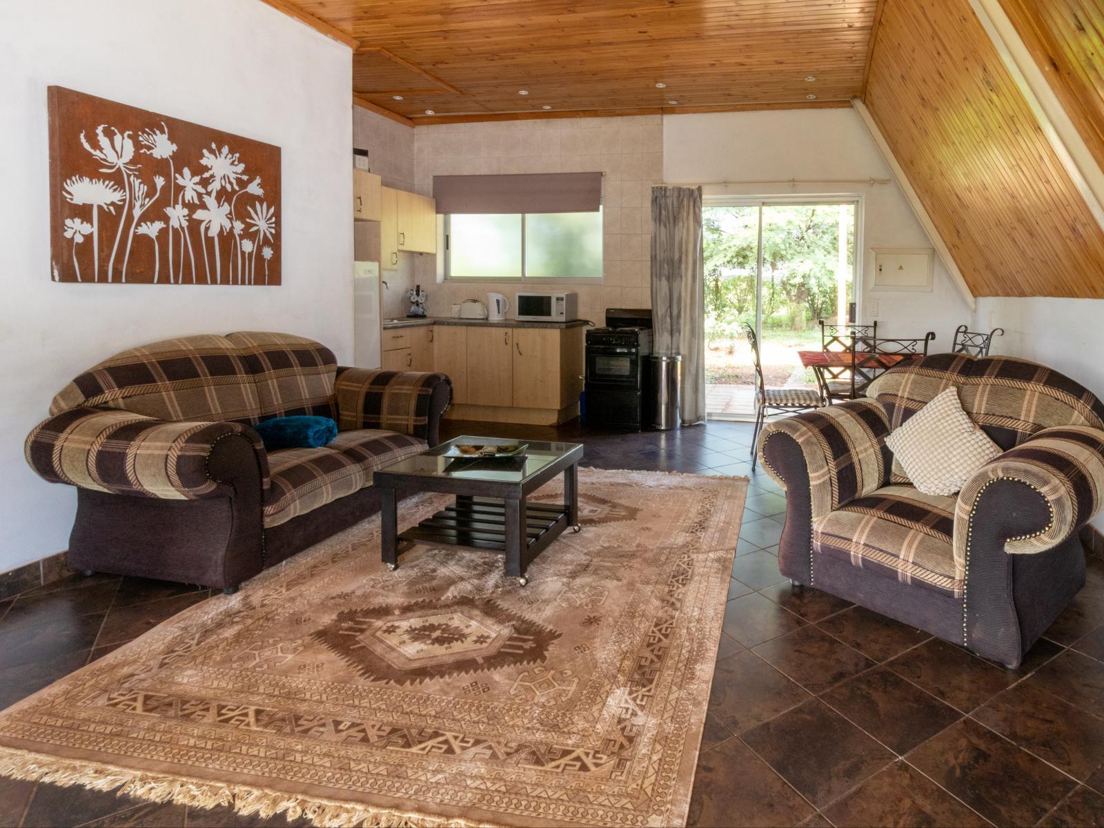 Roomtype 37: Living Room Nullarbor Cottages