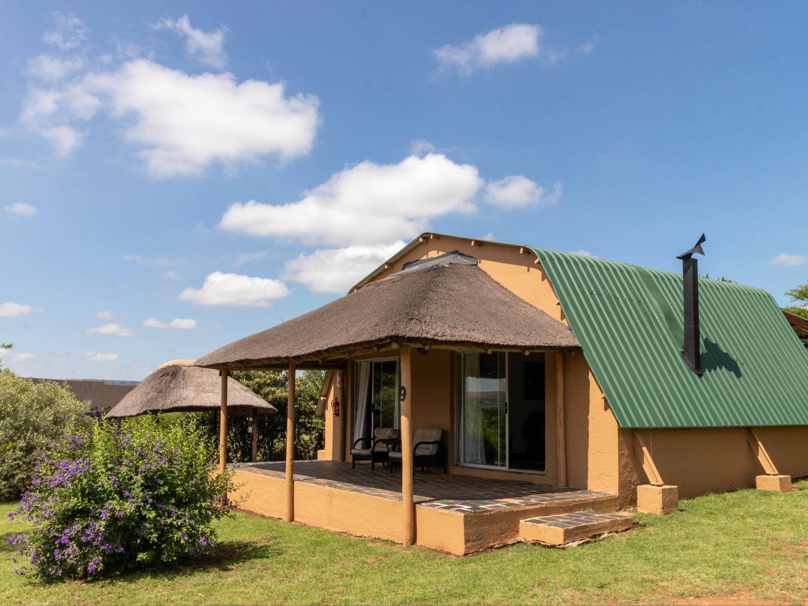 Roomtype 37: Facade or entrance Nullarbor Cottages