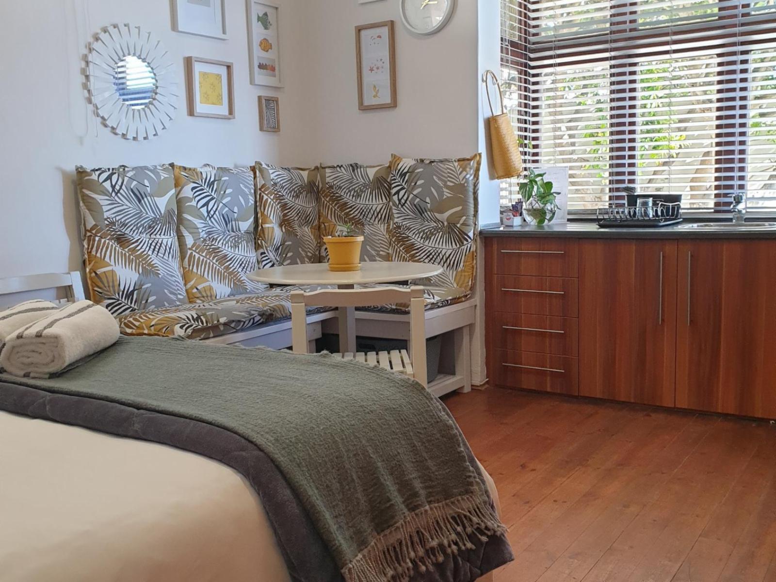 Roomtype 34: Photo of the whole room Leeuwenzee Guest House