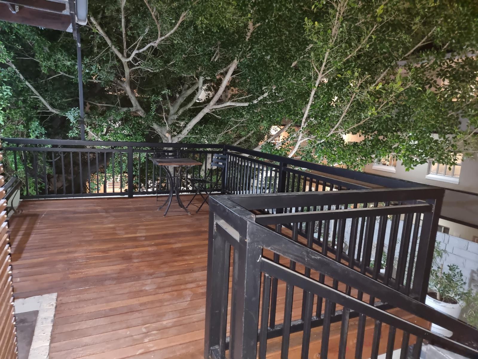 Roomtype 35: Balcony/Terrace Leeuwenzee Guest House