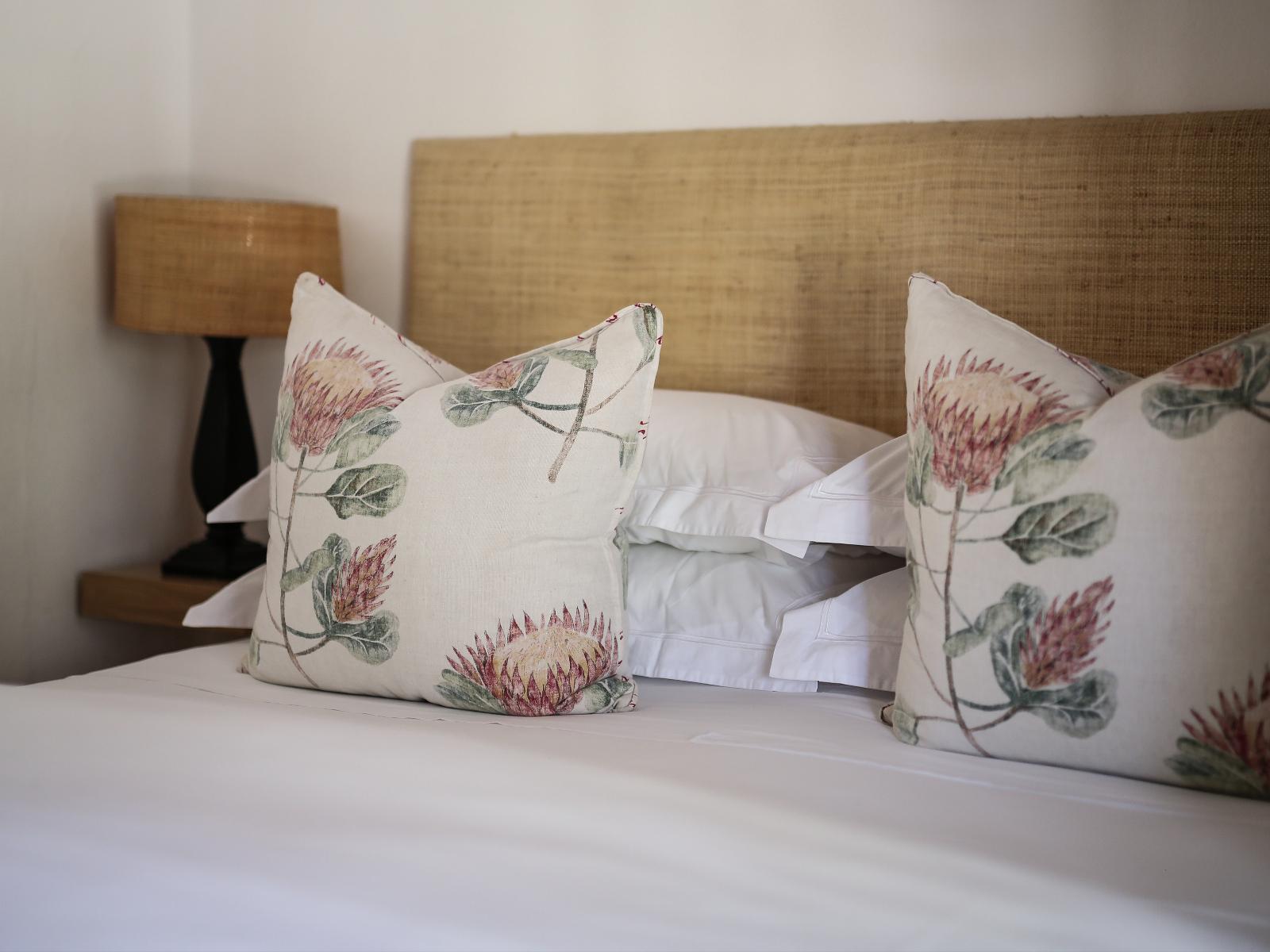 Roomtype 6: Bed Dennehof Karoo Guest House