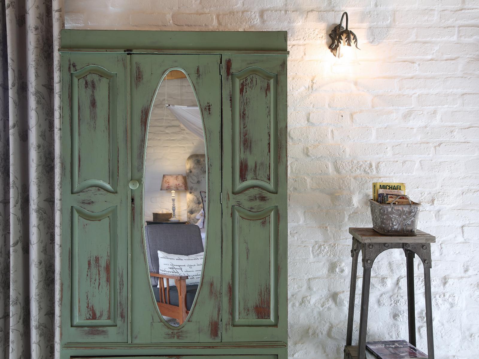 Roomtype 2: Decorative detail Dennehof Karoo Guest House