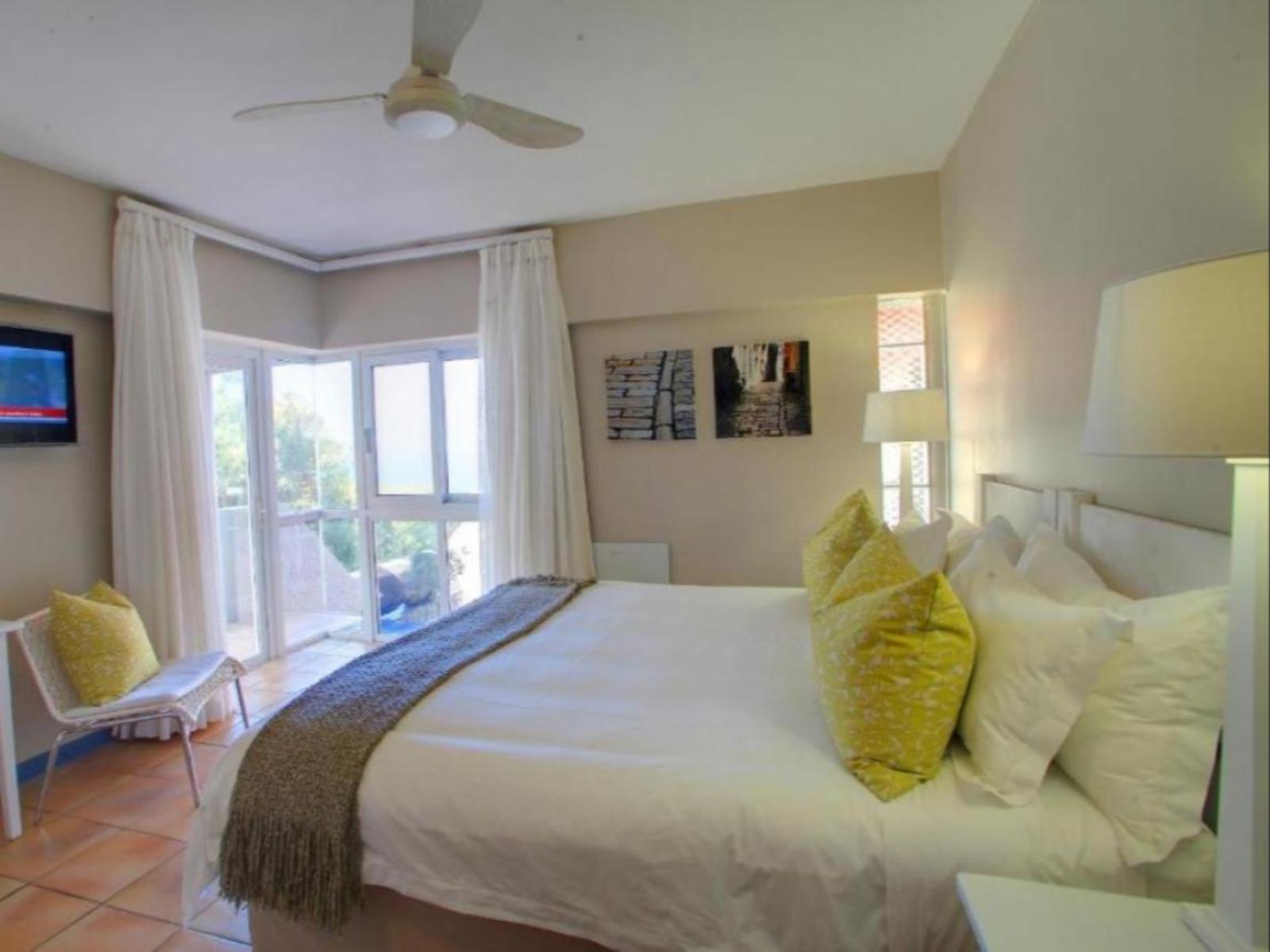 Roomtype 8: Bed Periwinkle Lodge