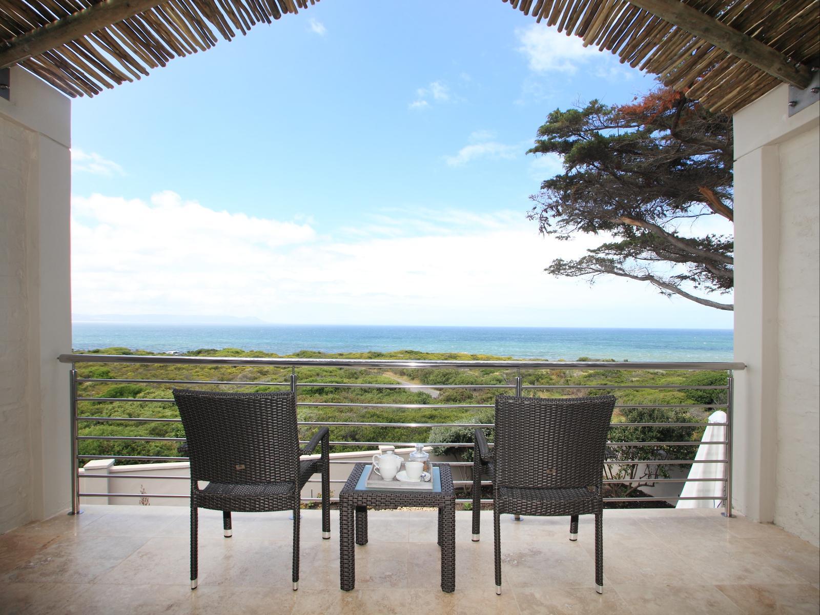 Abalone Lodge