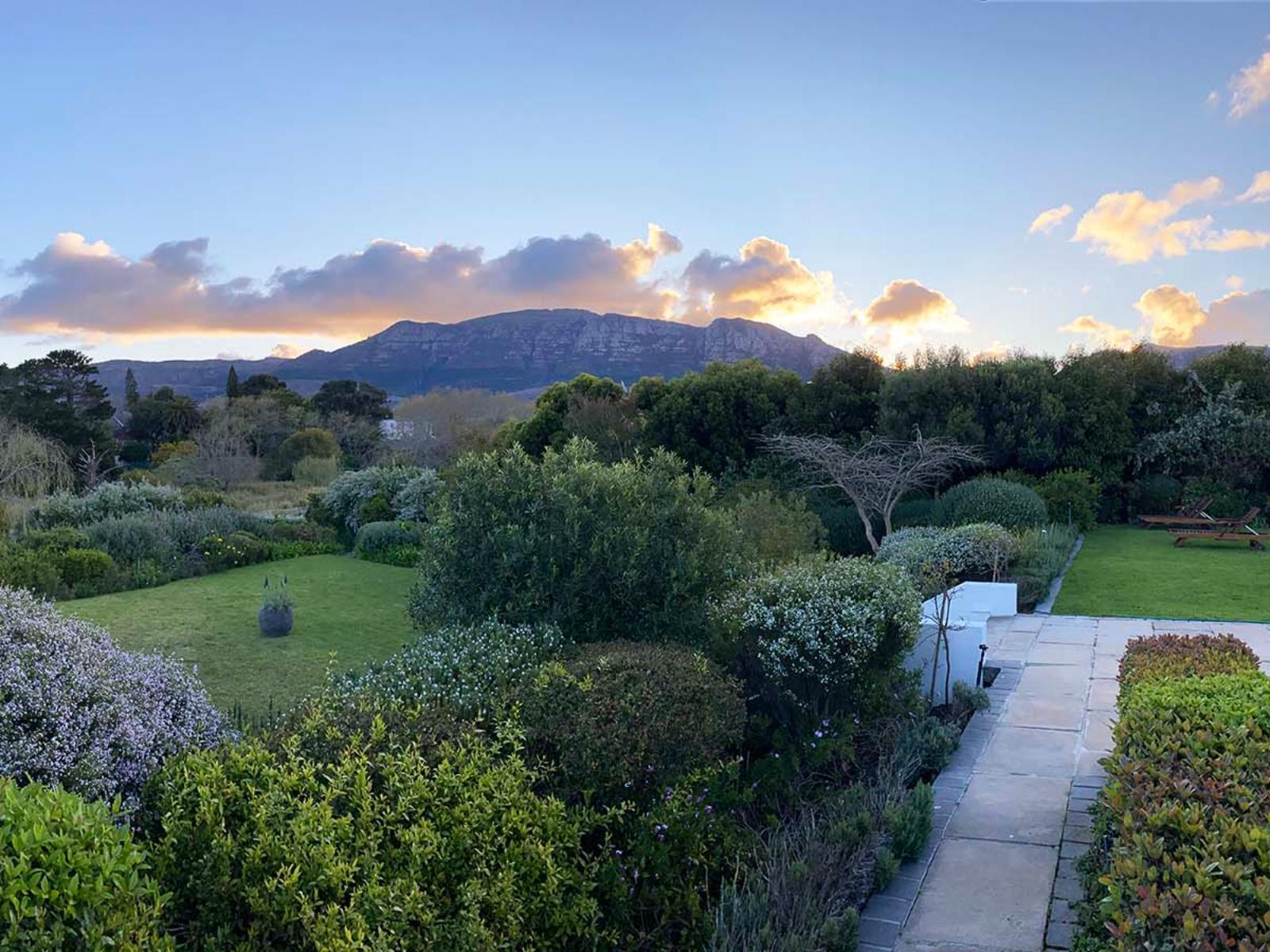 Roomtype 1: View (from property/room) The Dongola Guesthouse