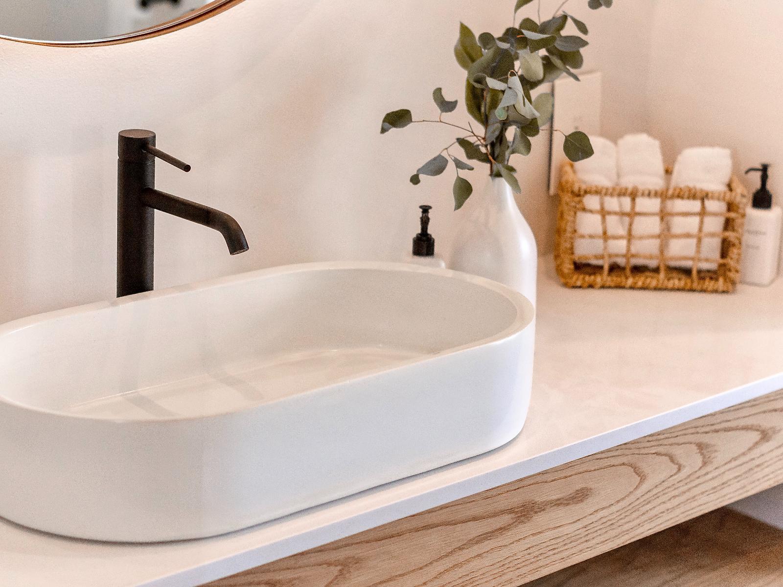 Roomtype 9: Bathroom The Dongola Guesthouse