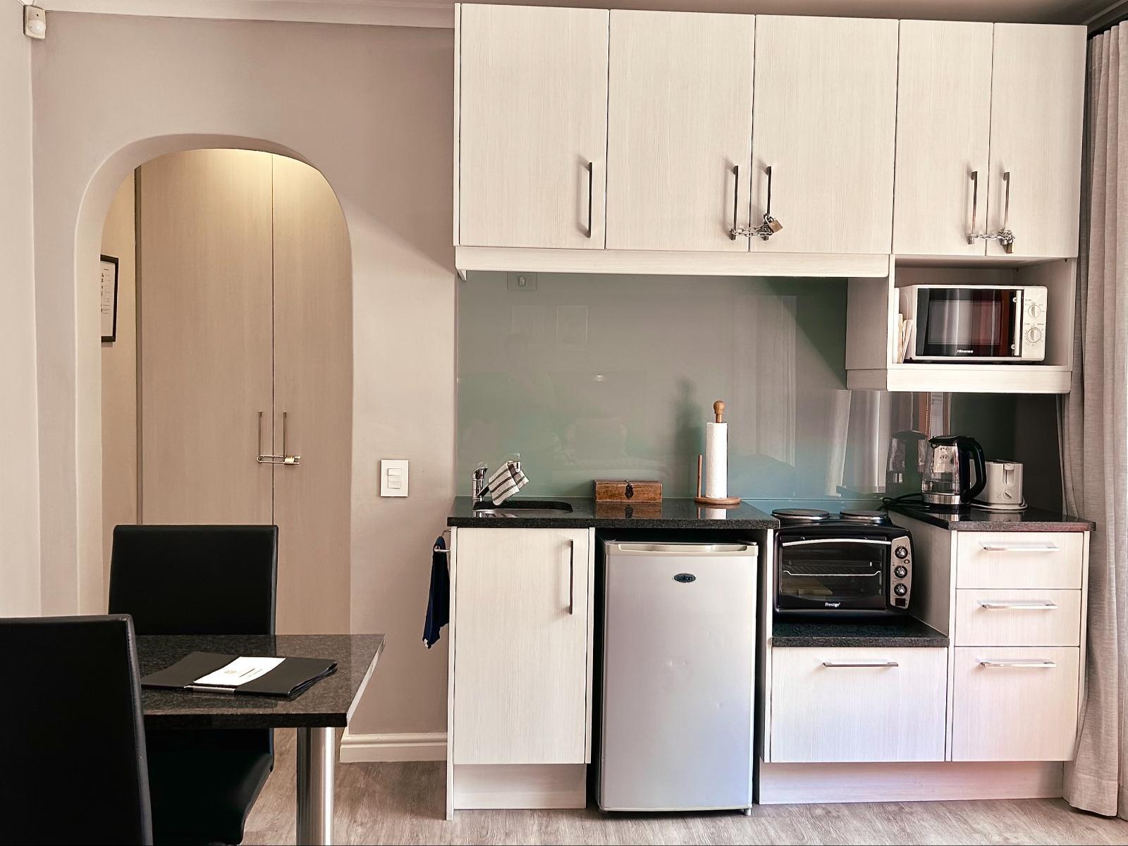 Roomtype 10: Kitchenette The Dongola Guesthouse