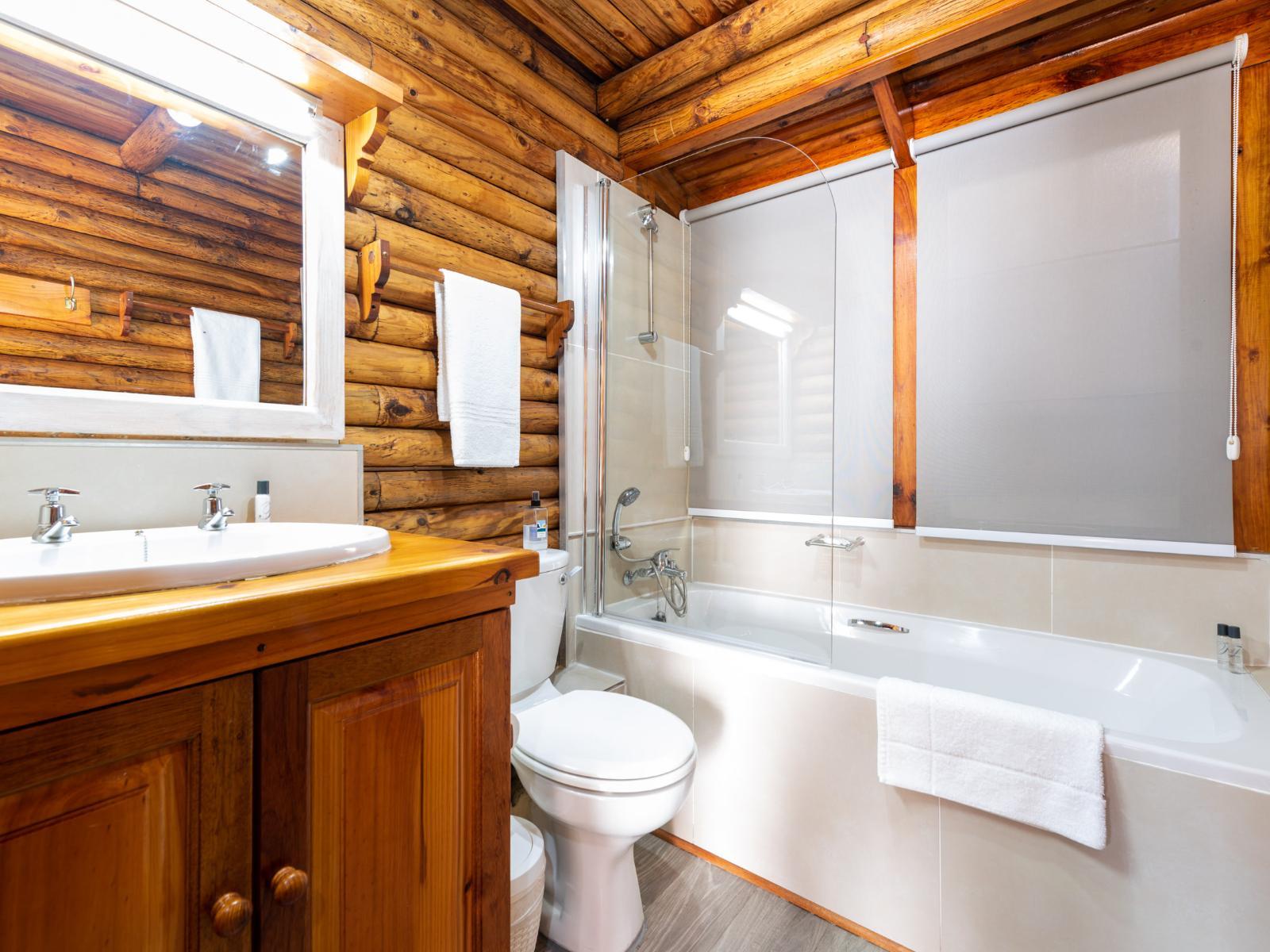 Under Milkwood Self Catering Chalets