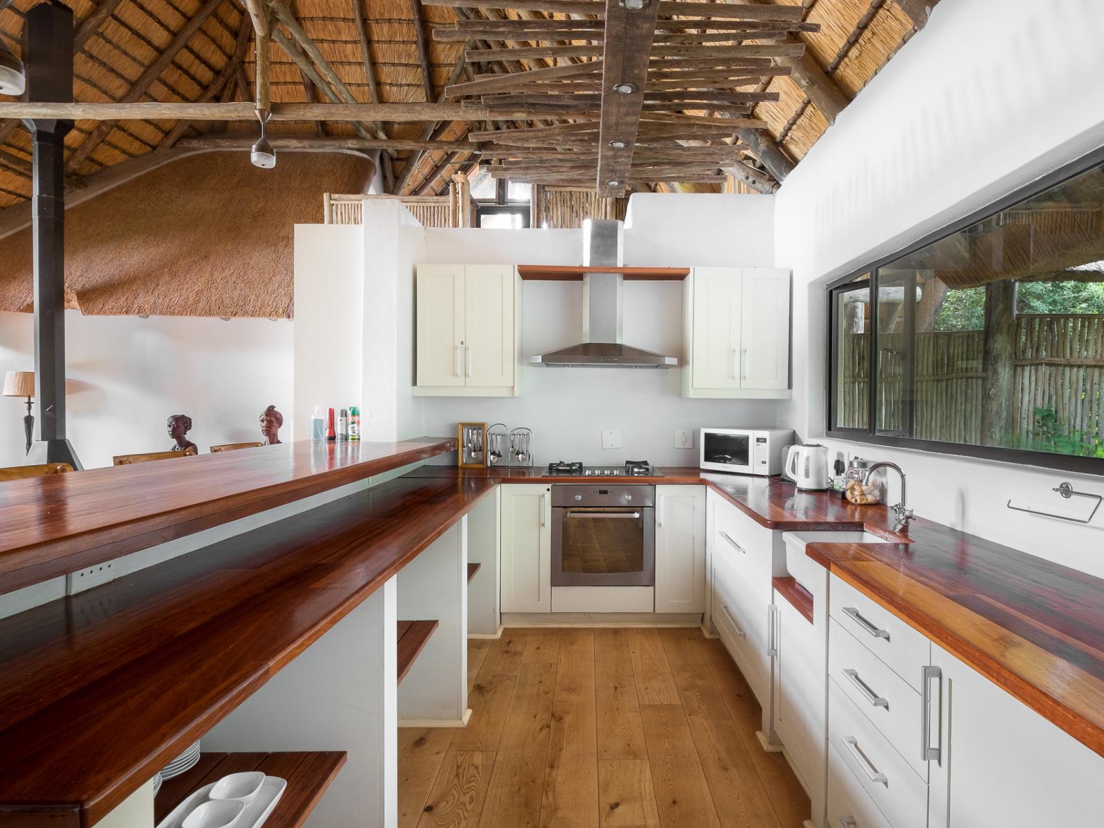 Rhino River Lodge