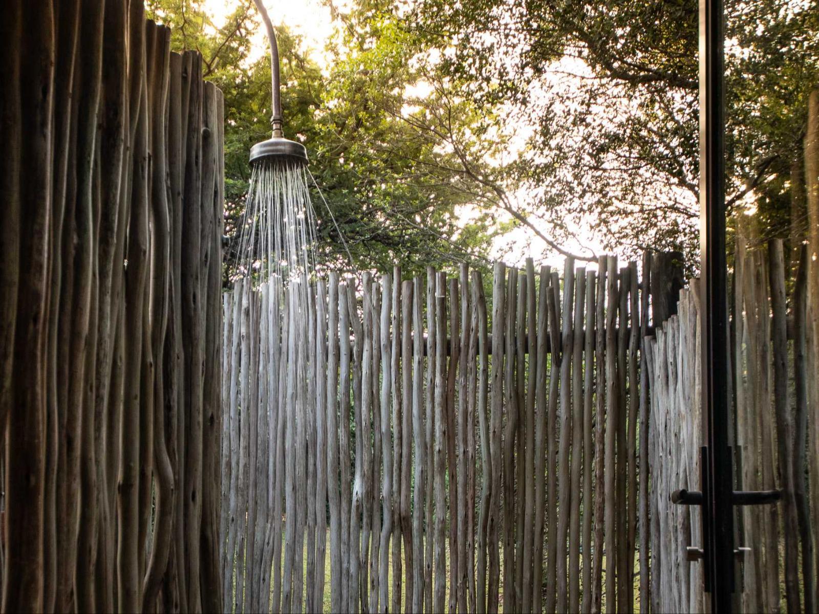 Rhino River Lodge
