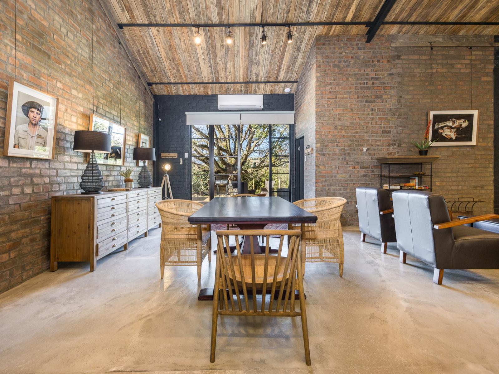 Roomtype 27: Photo of the whole room Avemore Apartments