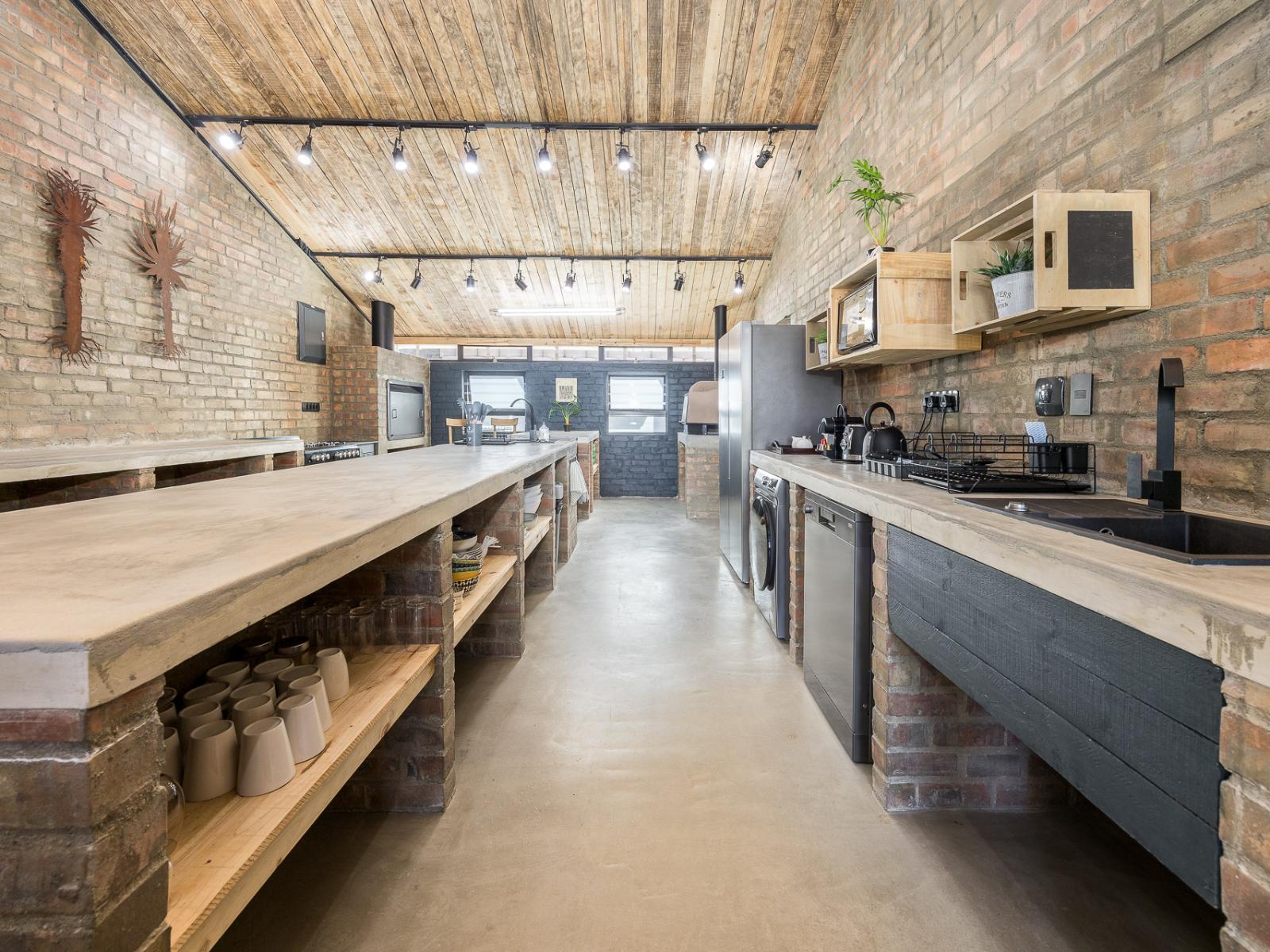 Roomtype 27: Breakfast area Avemore Apartments