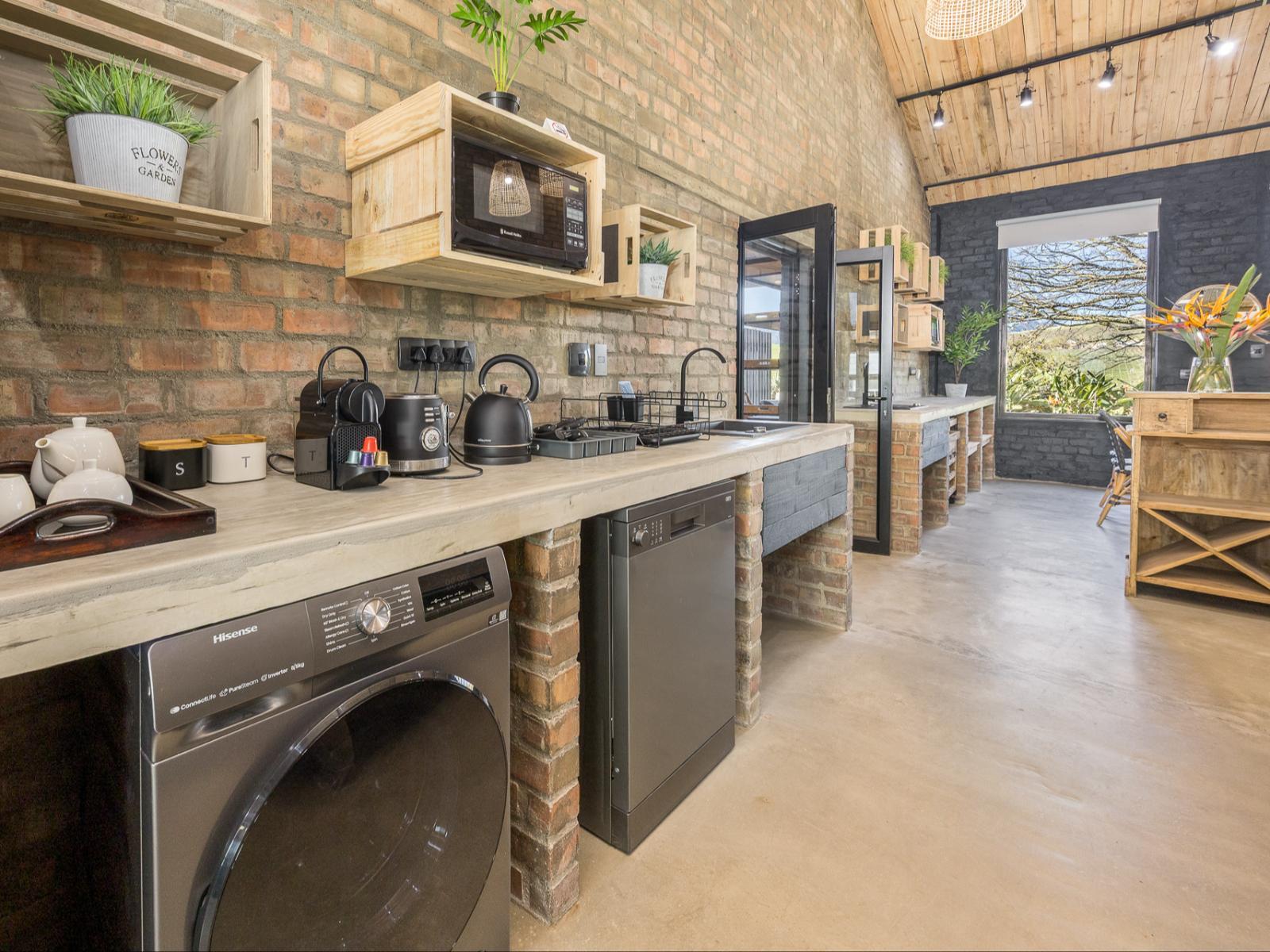 Roomtype 27: Breakfast area Avemore Apartments