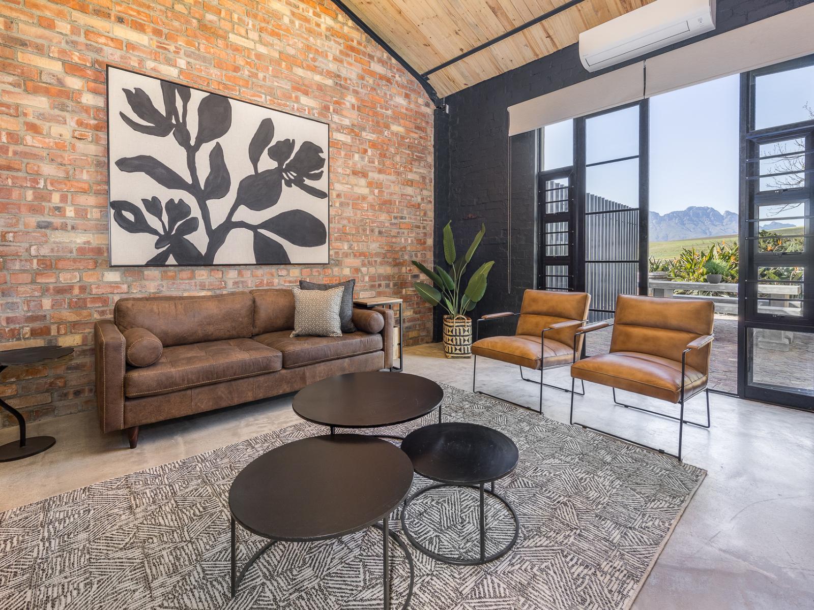 Roomtype 27: Photo of the whole room Avemore Apartments