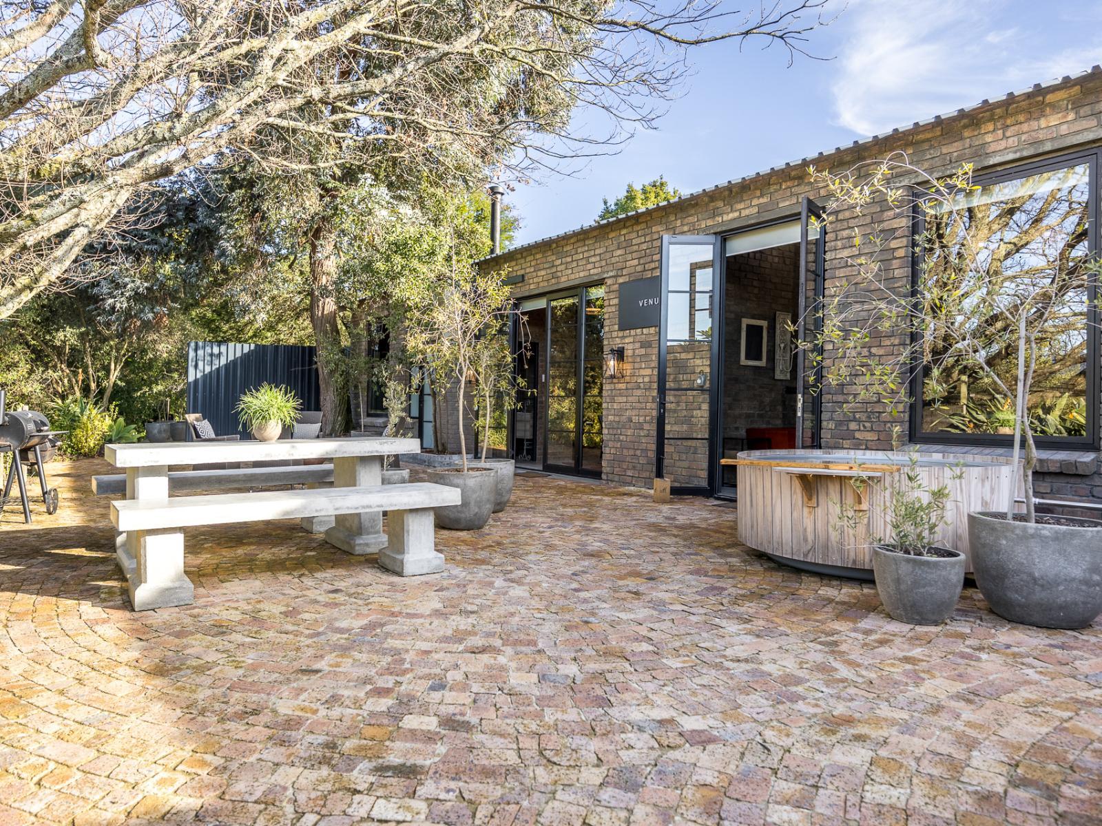 Roomtype 27: Braai/BBQ facilities Avemore Apartments