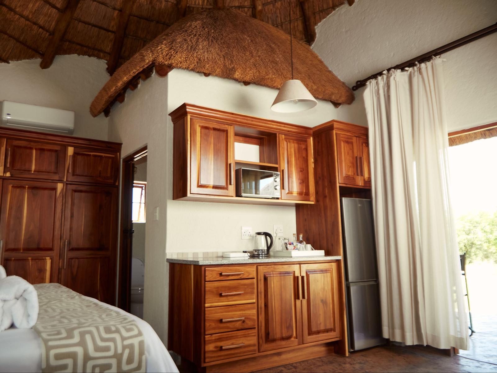 Mopane Bush Lodge