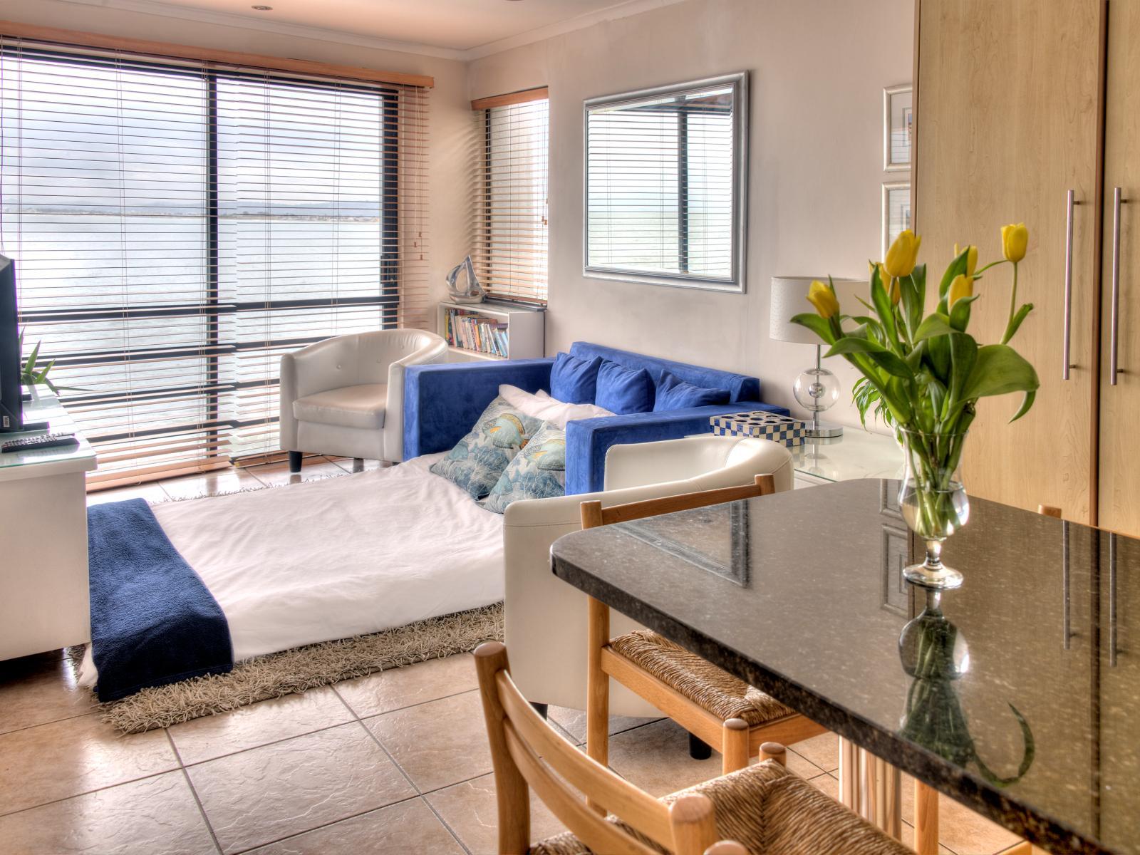 185 on BEACH - Boutique Suites and Apartments