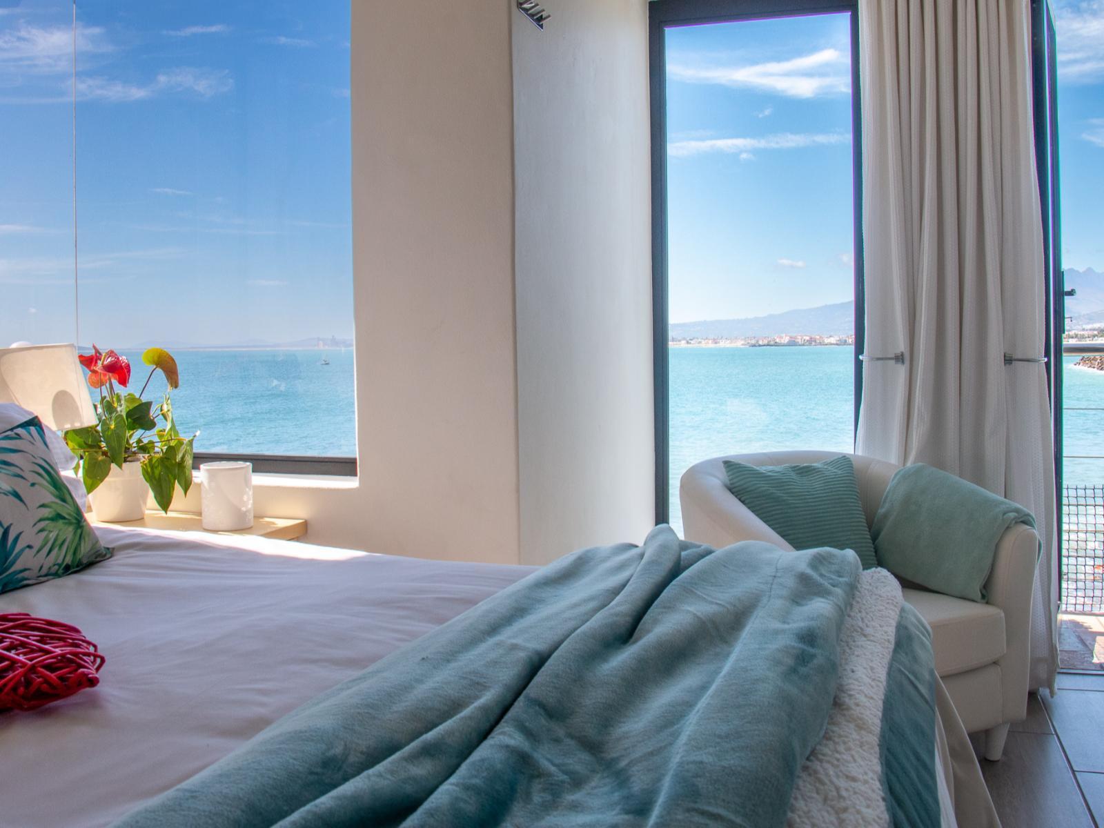 185 on BEACH - Boutique Suites and Apartments