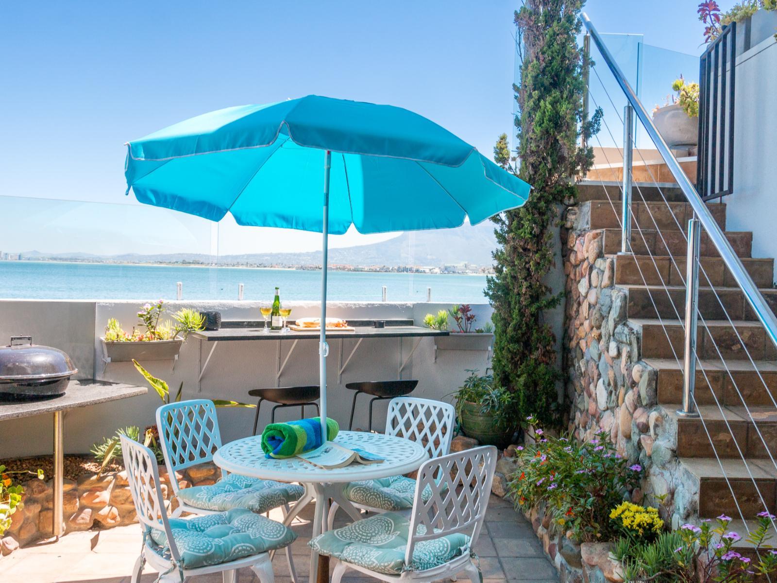 185 on BEACH - Boutique Suites and Apartments