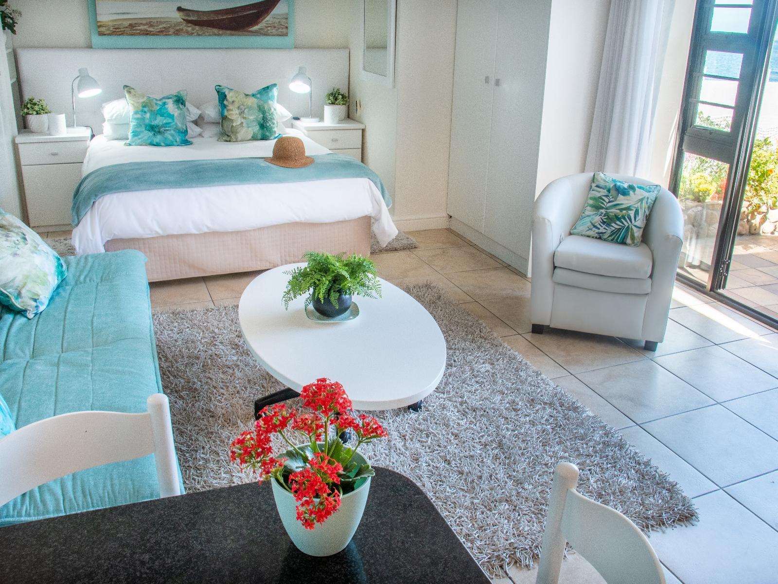 185 on BEACH - Boutique Suites and Apartments