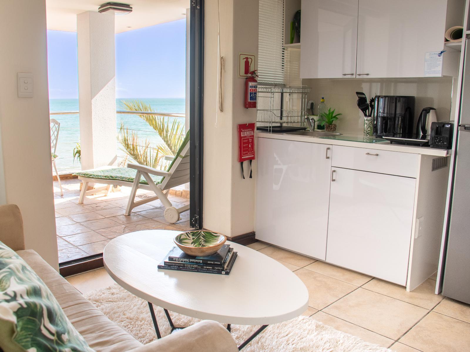 185 on BEACH - Boutique Suites and Apartments