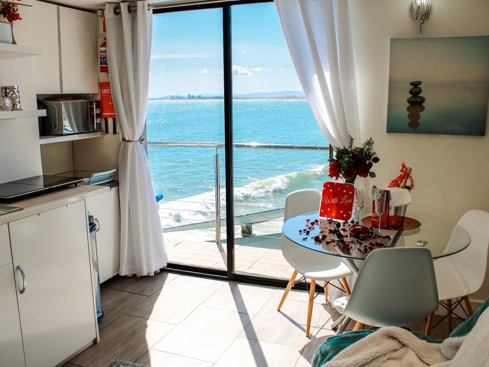 185 on BEACH - Boutique Suites and Apartments