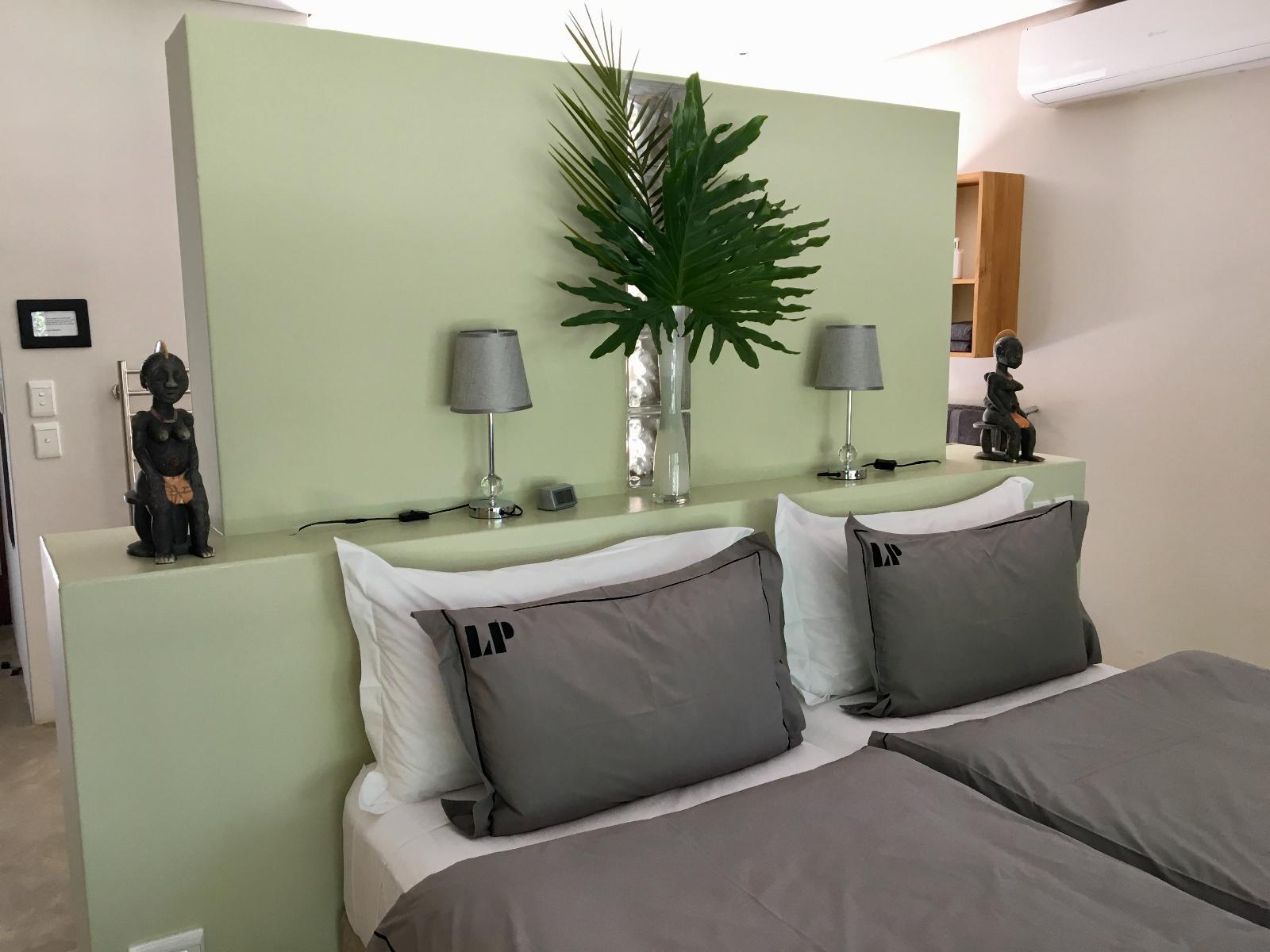 Roomtype 4: Bed Lily Pond Country Lodge