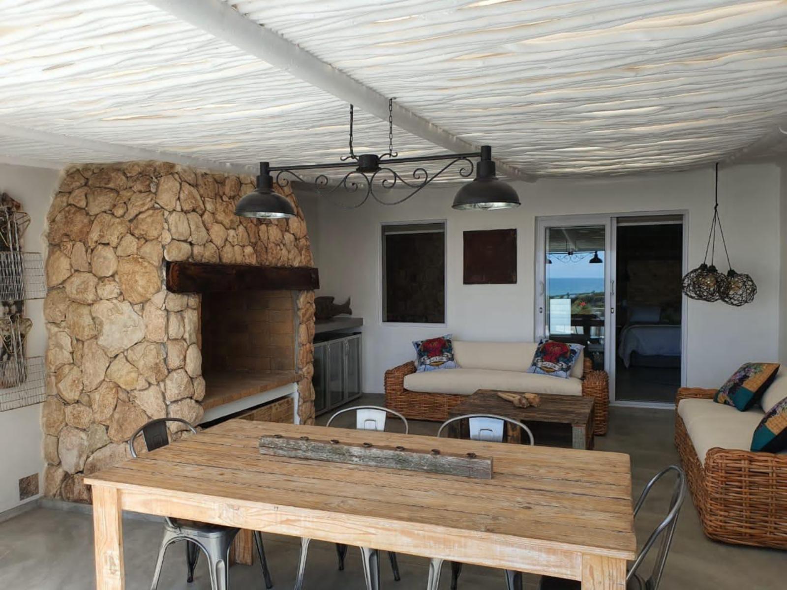 Roomtype 219: Dining area Paternoster Rentals