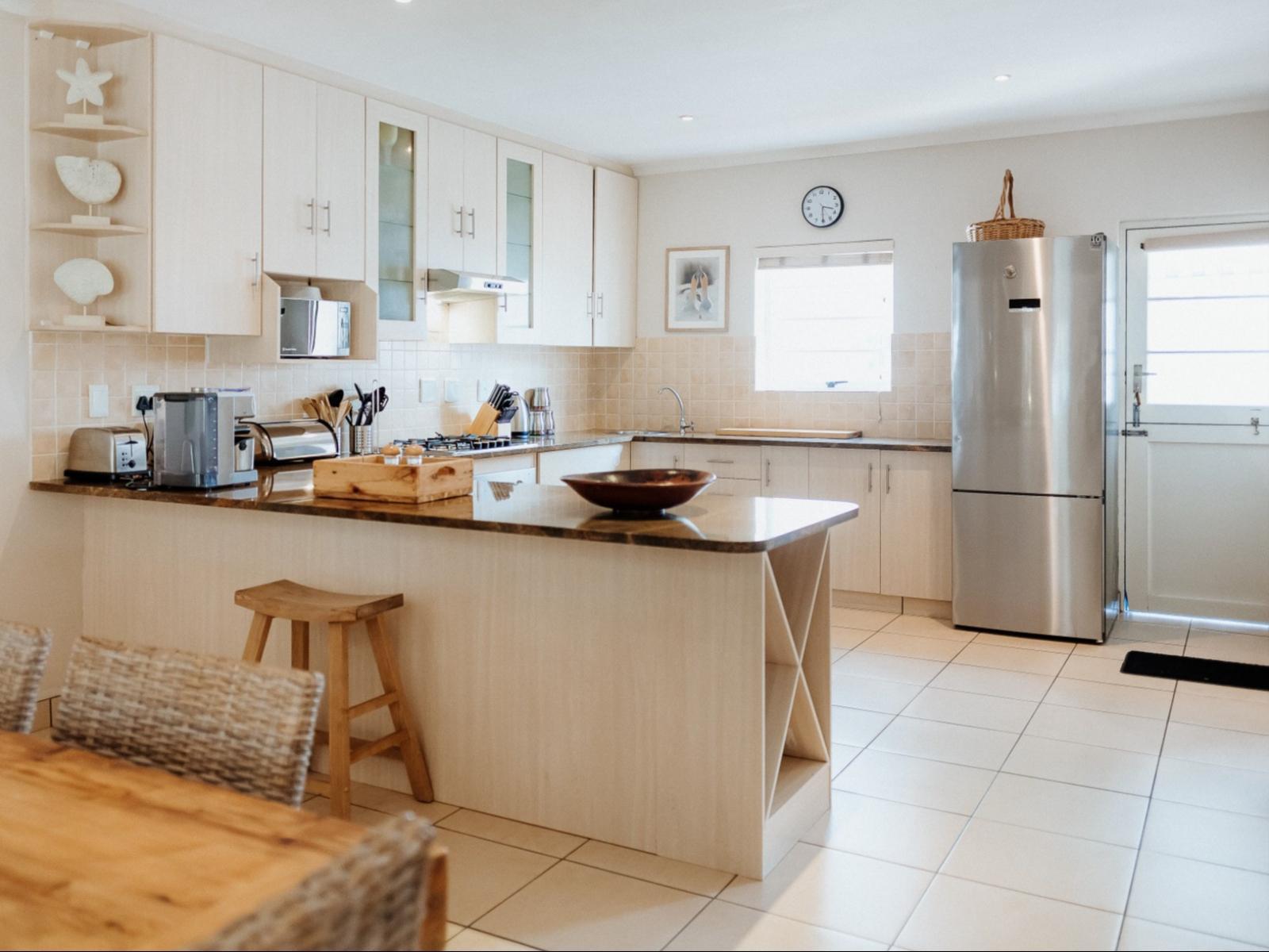 Roomtype 174: Breakfast area Paternoster Rentals