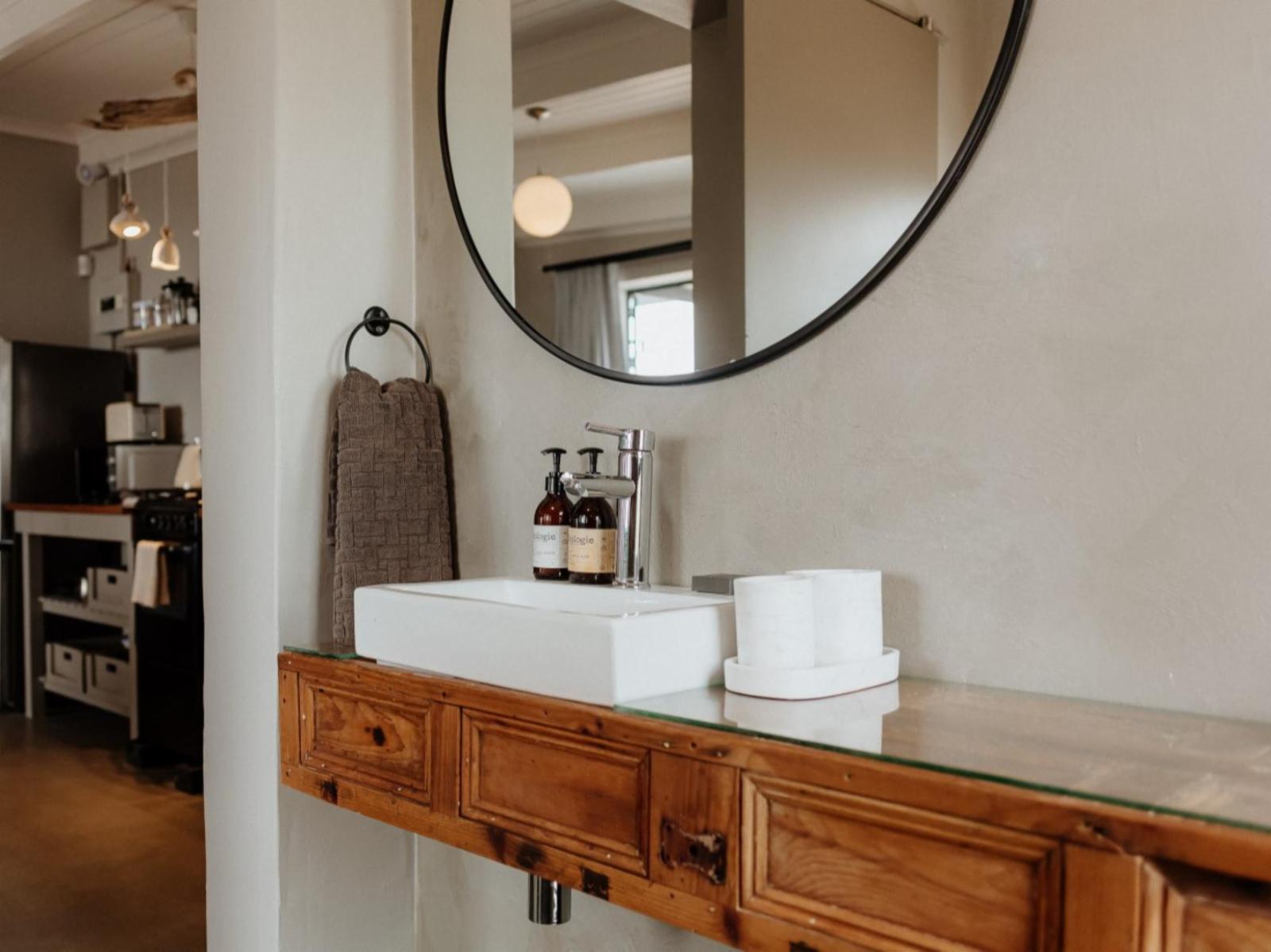 Roomtype 179: Bathroom Paternoster Rentals
