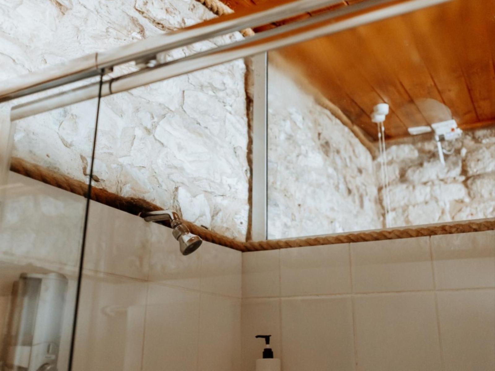 Roomtype 48: Shower Paternoster Rentals