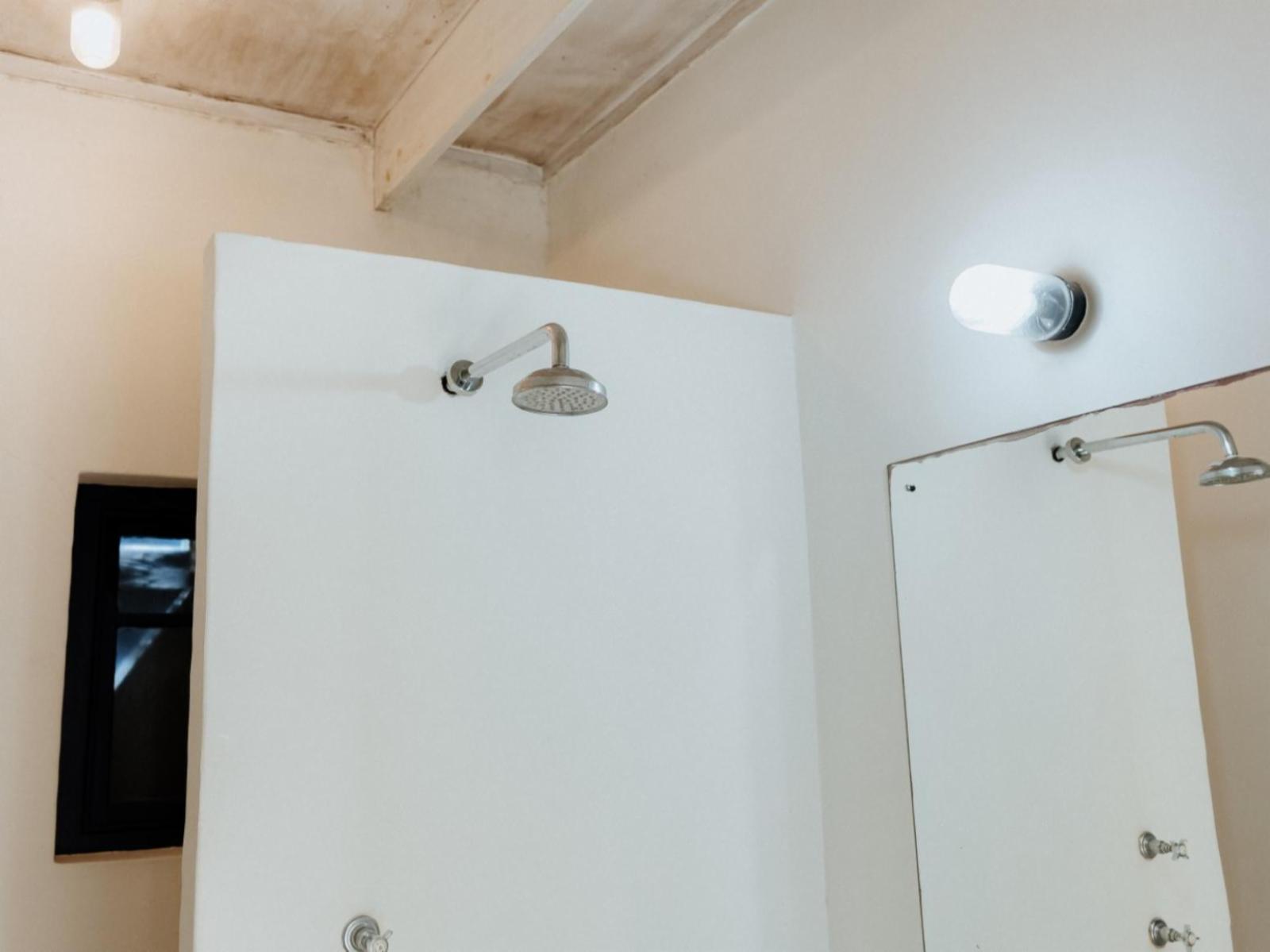 Roomtype 40: Shower Paternoster Rentals