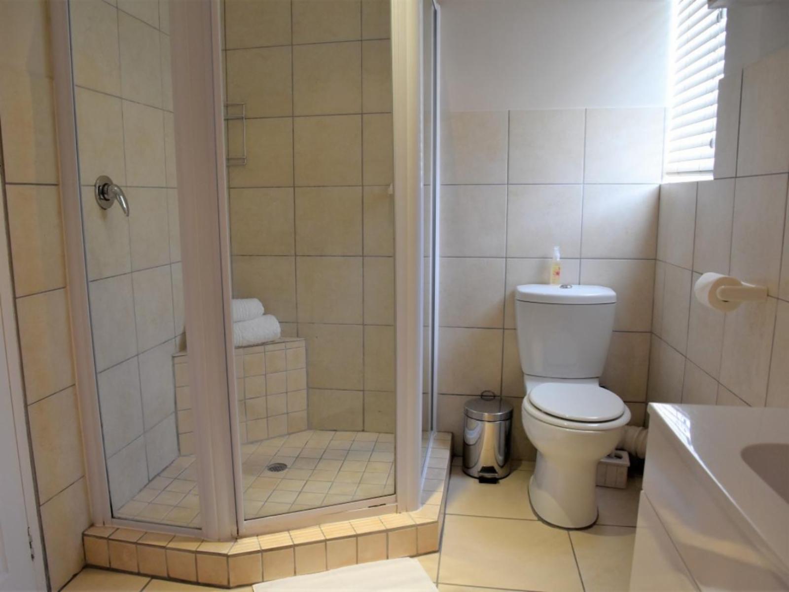 Roomtype 175: Shower Paternoster Rentals