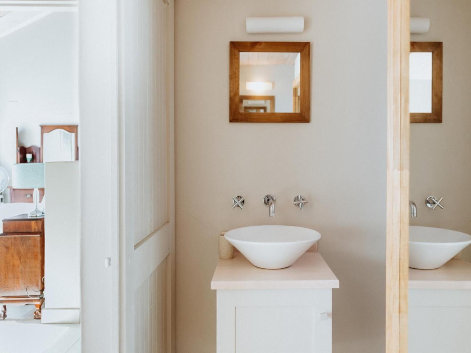 Roomtype 189: Shower Paternoster Rentals