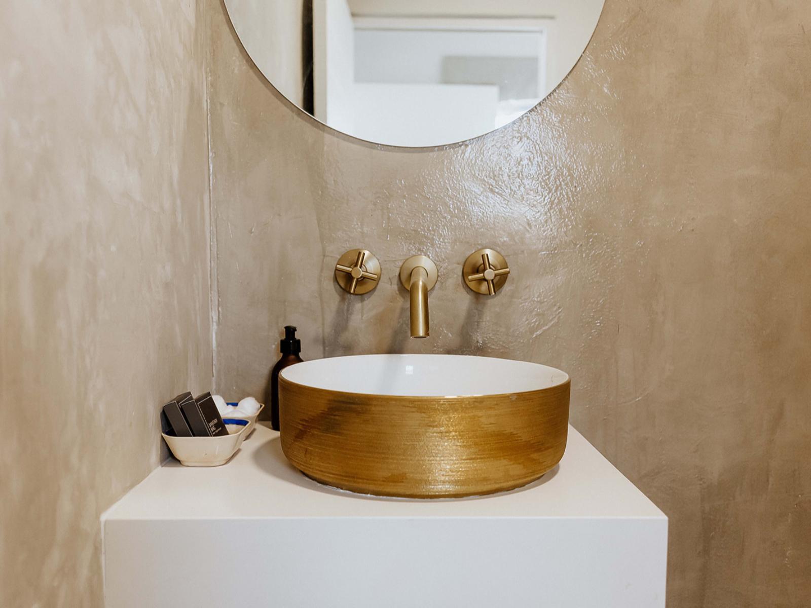 Roomtype 199: Bathroom Paternoster Rentals