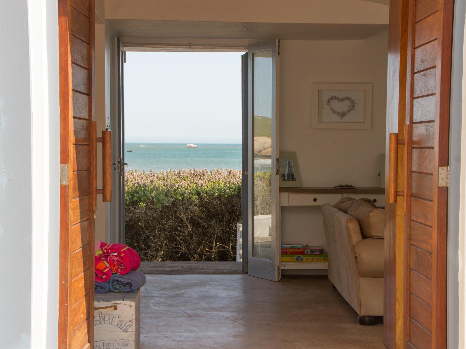Roomtype 212: Photo of the whole room Paternoster Rentals
