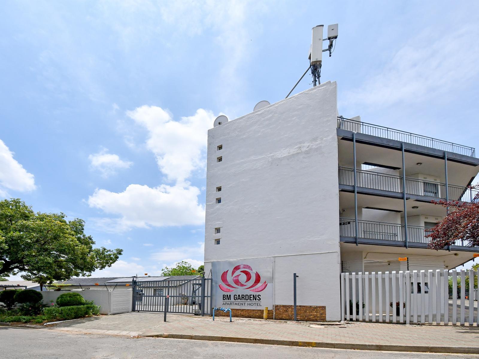 BM Gardens Apartment Hotel