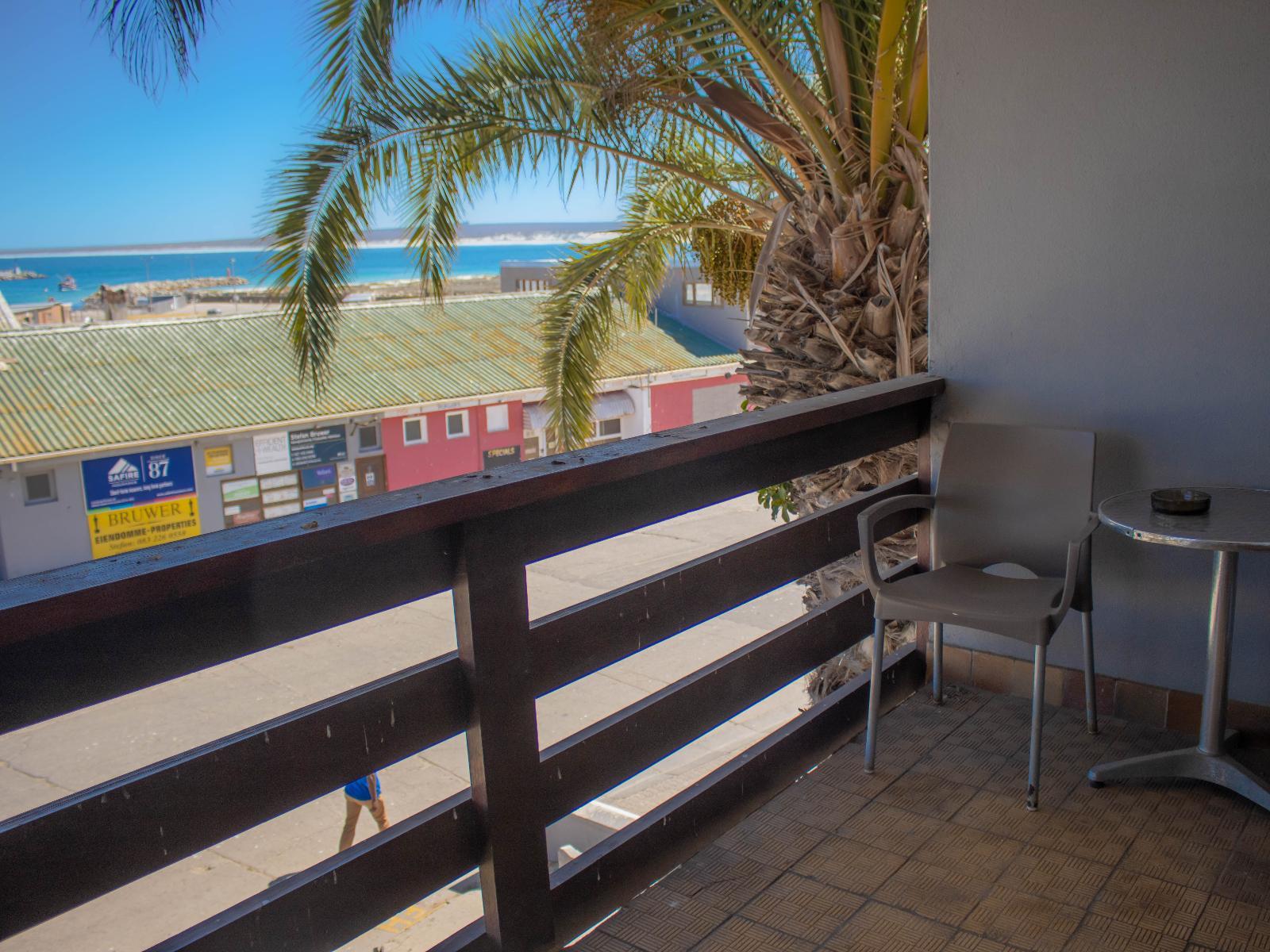Lamberts Bay Hotel