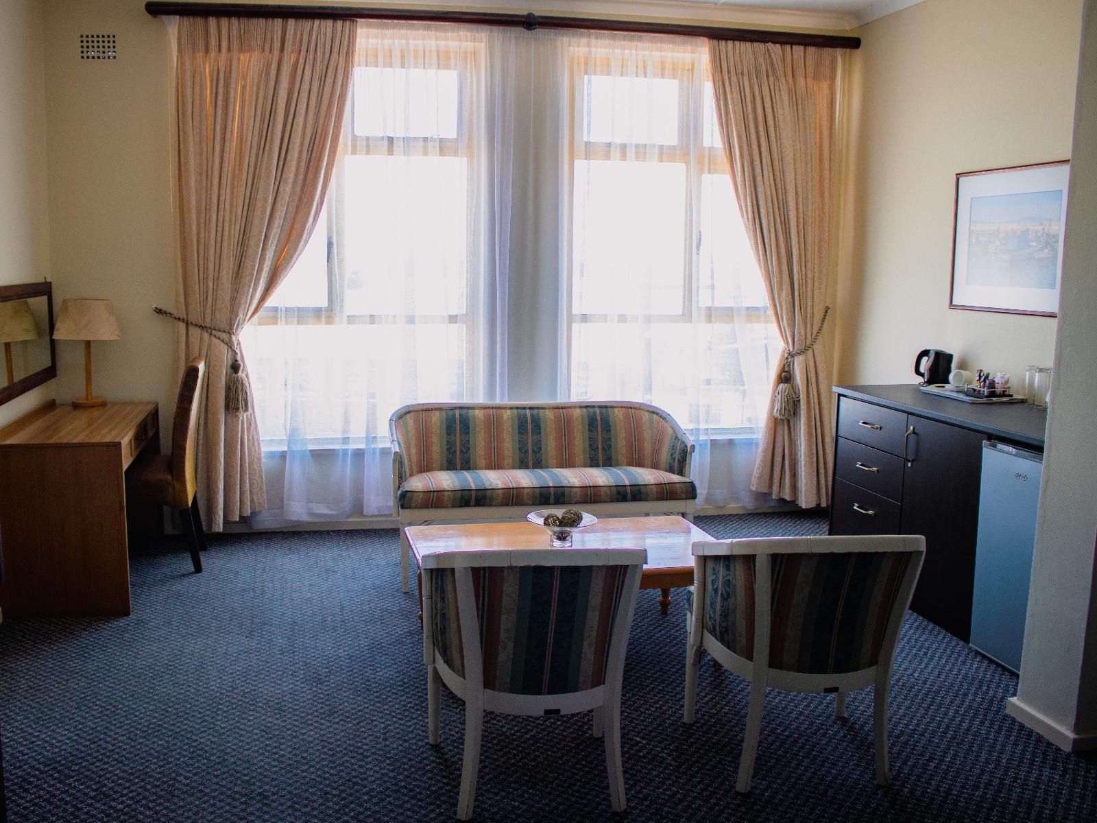 Lamberts Bay Hotel