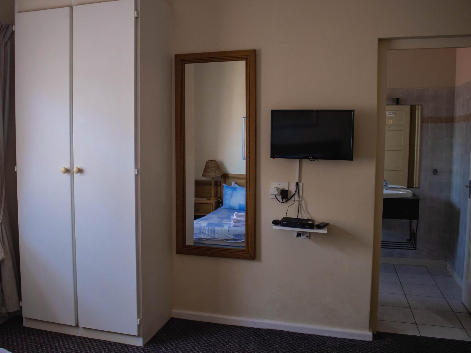 Lamberts Bay Hotel