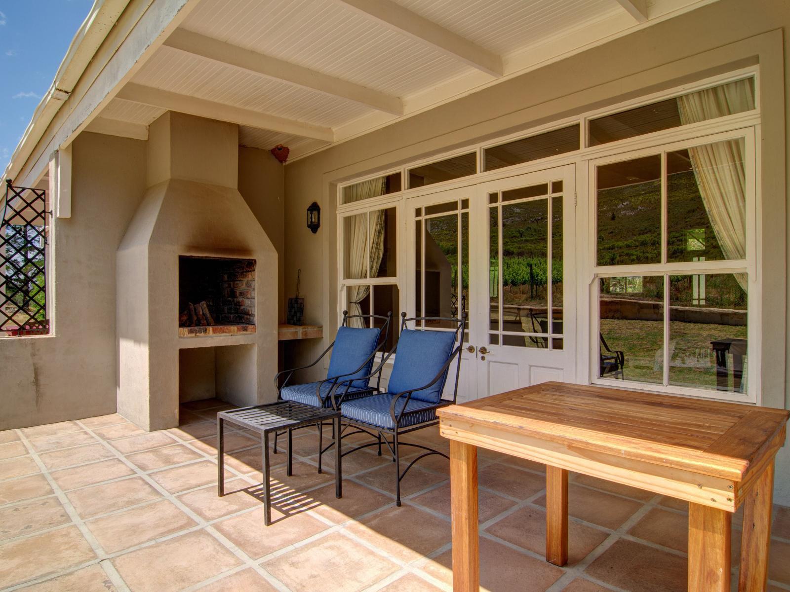 Roomtype 7: Balcony/Terrace Blue Gum Country Estate