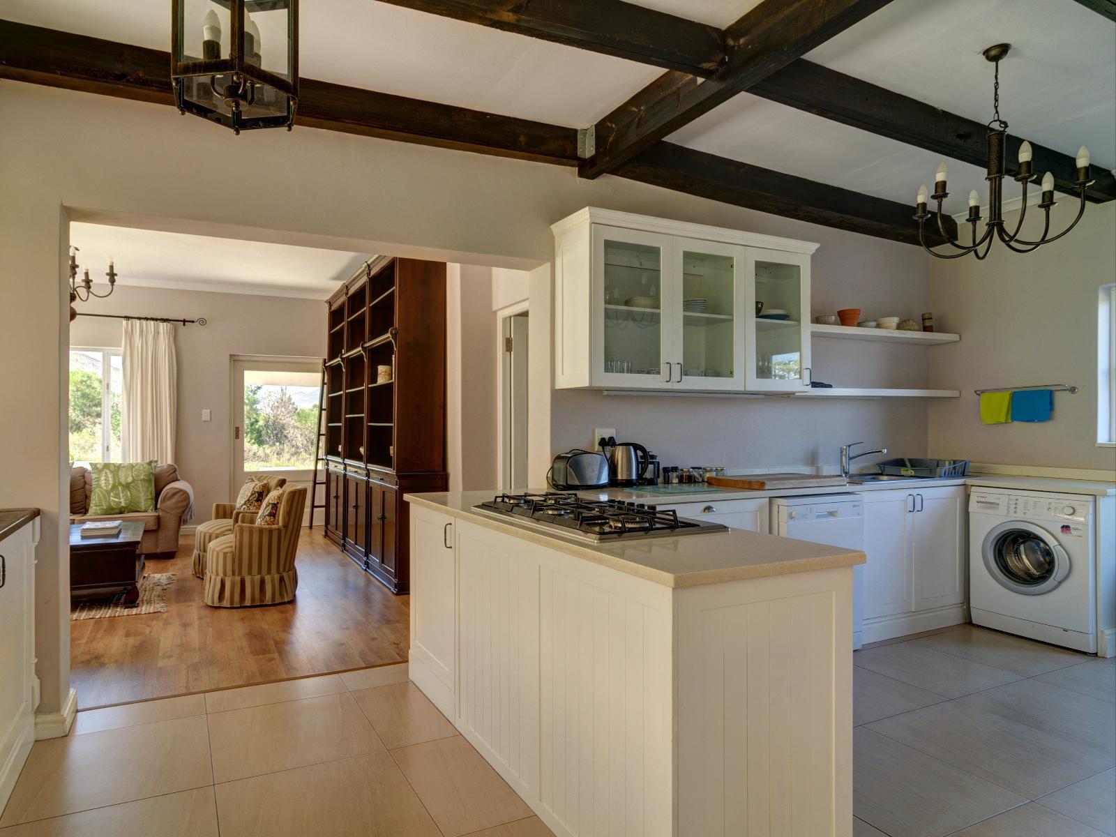 Roomtype 13: Kitchenette Blue Gum Country Estate