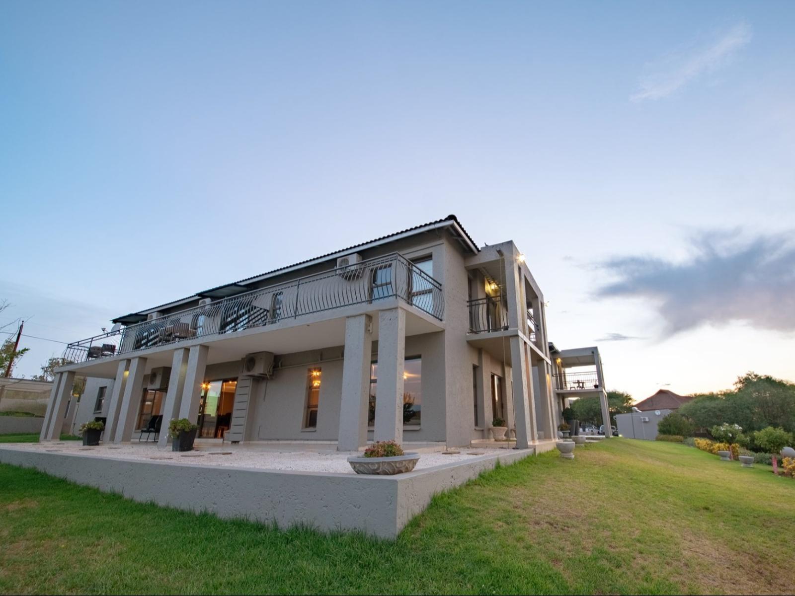 Altissimo Symphony Guesthouse