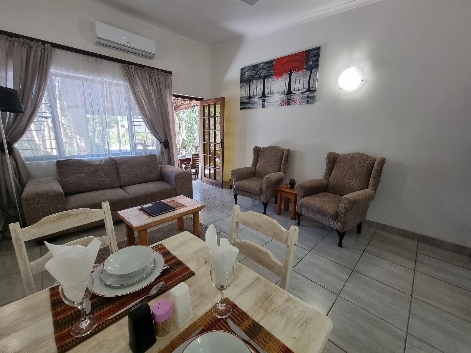 Ndiza Lodge & Cabanas