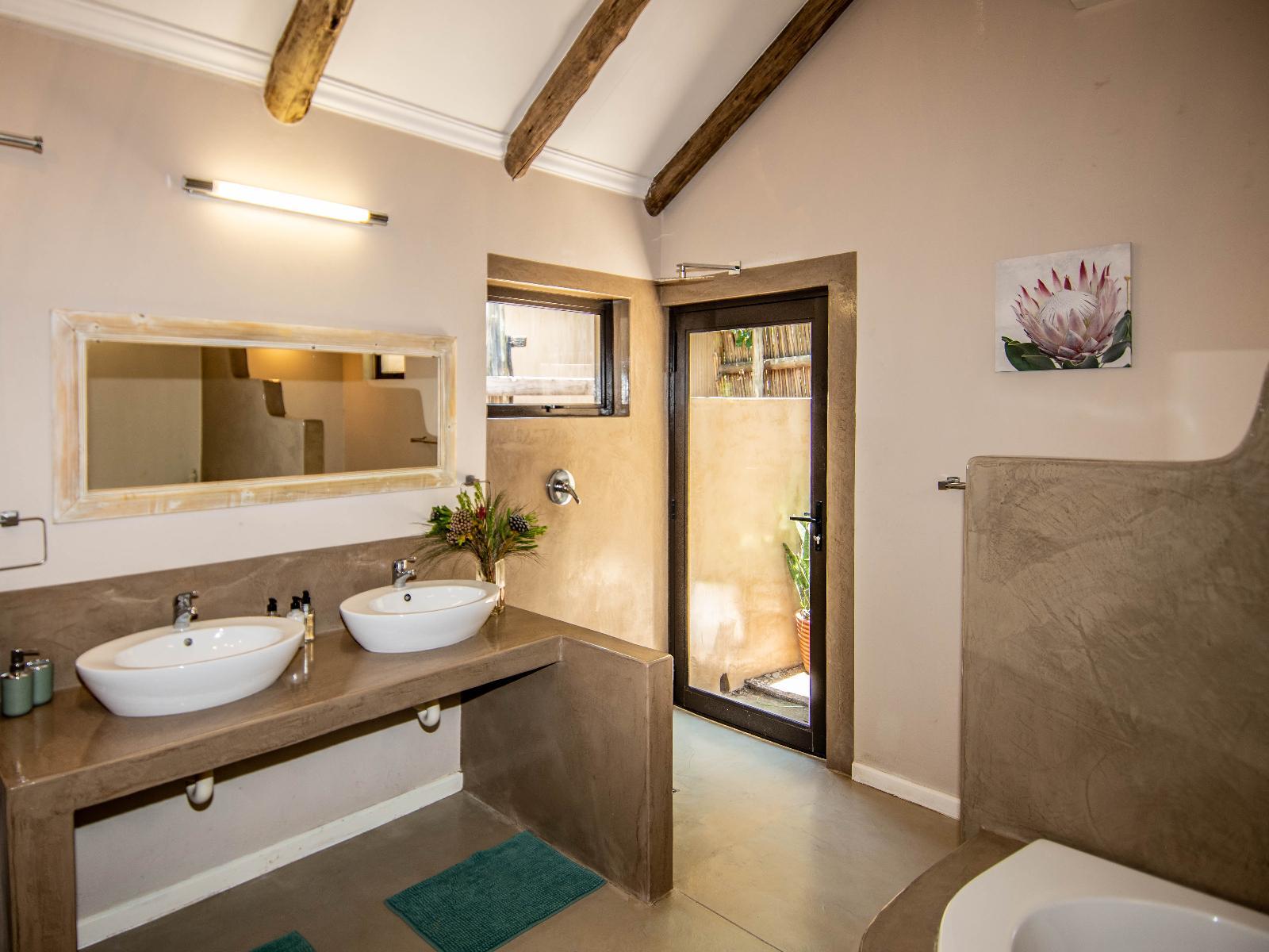 Thornhill Safari Lodge