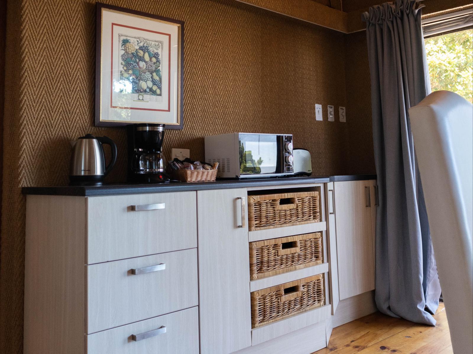 Roomtype 3: Kitchenette Winelands Villa Guesthouse & Cottages