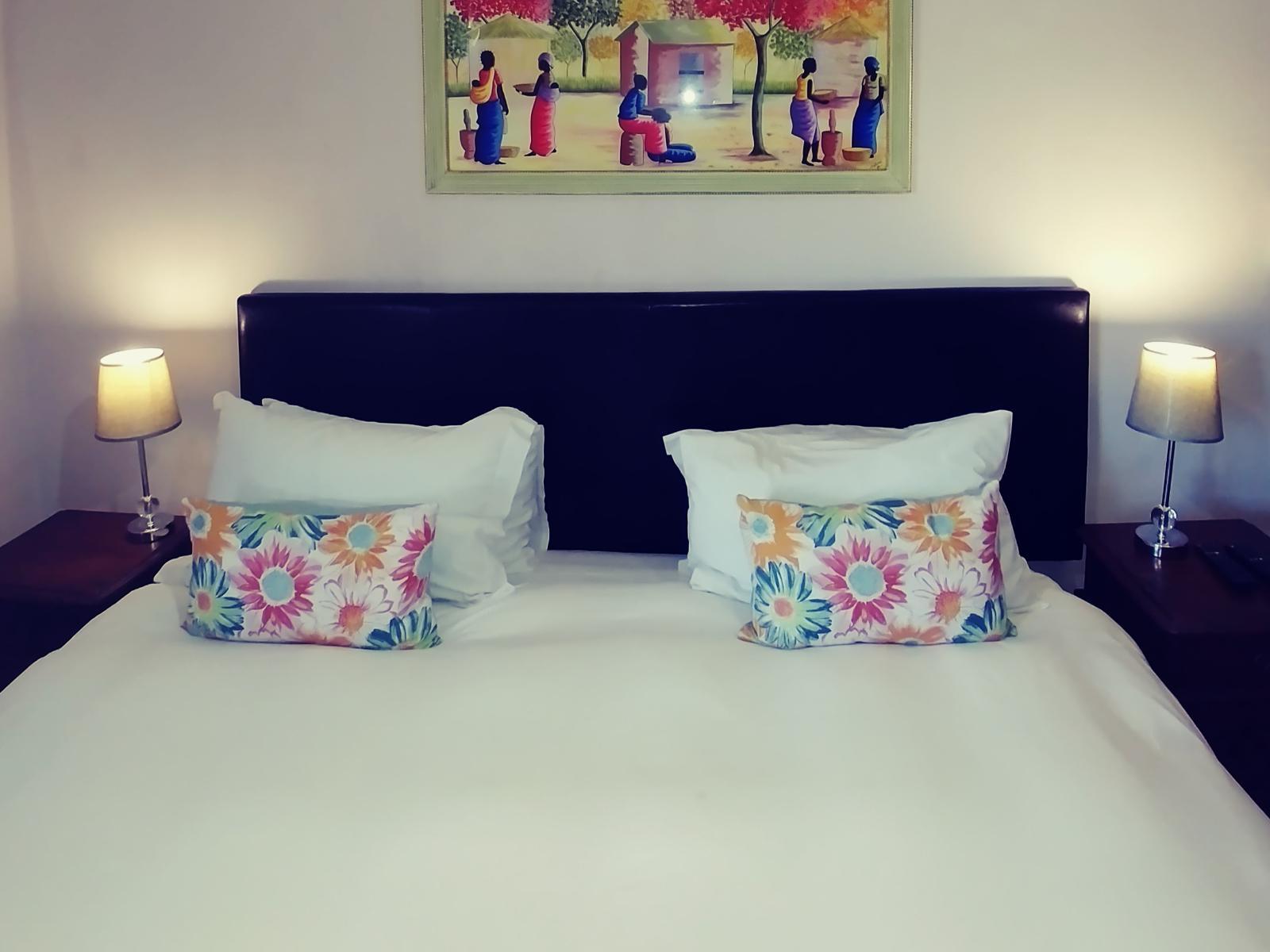 Roomtype 5: Photo of the whole room Winelands Villa Guesthouse & Cottages